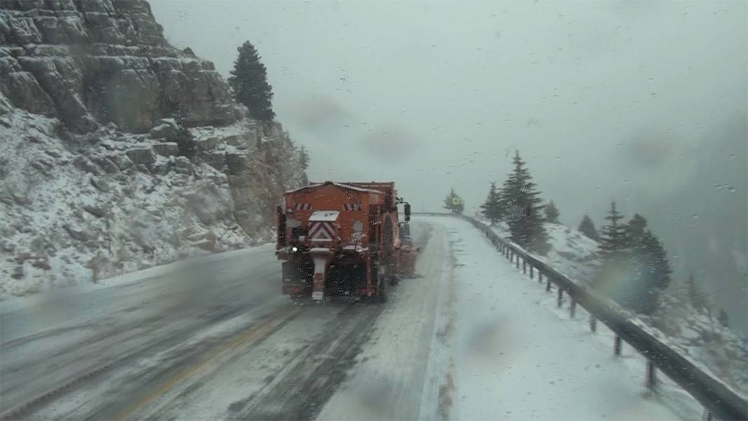 Alacabel'de kar kalınlığı 30 santimetreye ulaştı! 4